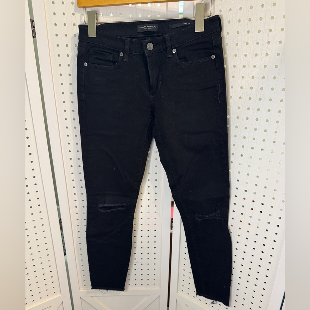 Banana Republic Skinny Jeans – Black – Size 25S 🐿️